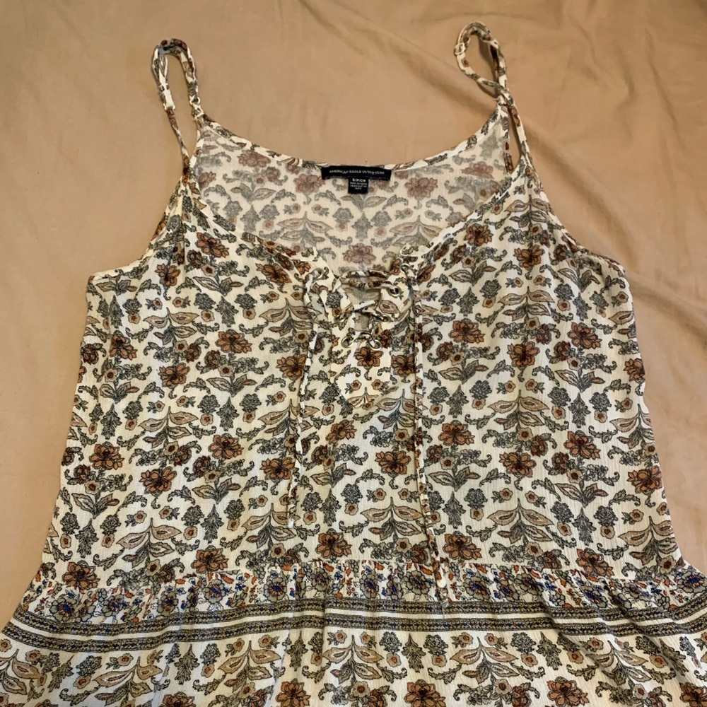 AMERICAN EAGLE HIPPIE TOP. DRAWSTRING FRONT.